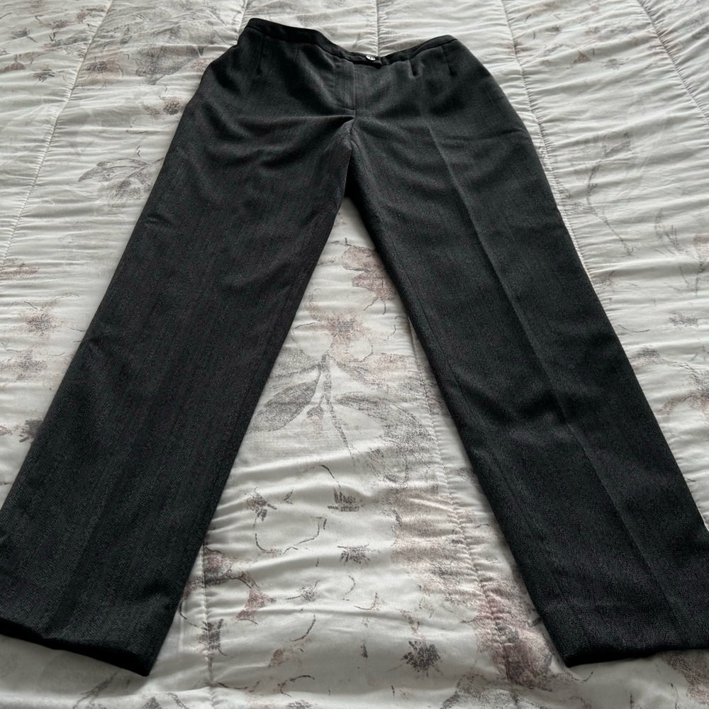 Harve Benard by Benard Holzman grey wool blend pants, size 4 business casual